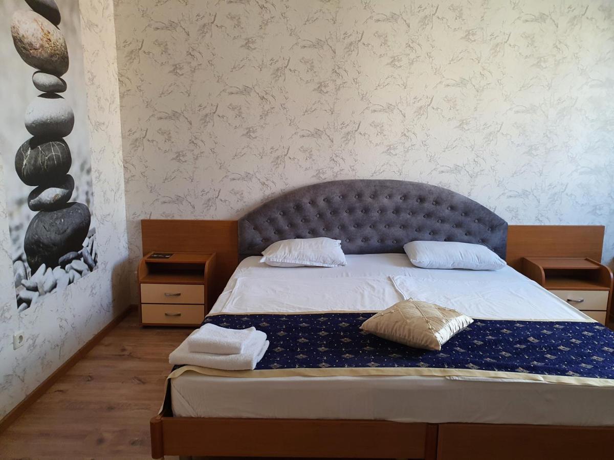 Hotel Dobrudja Dobricz Zewnętrze zdjęcie