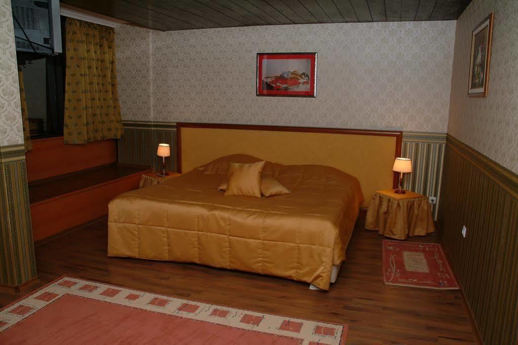Hotel Dobrudja Dobricz Zewnętrze zdjęcie